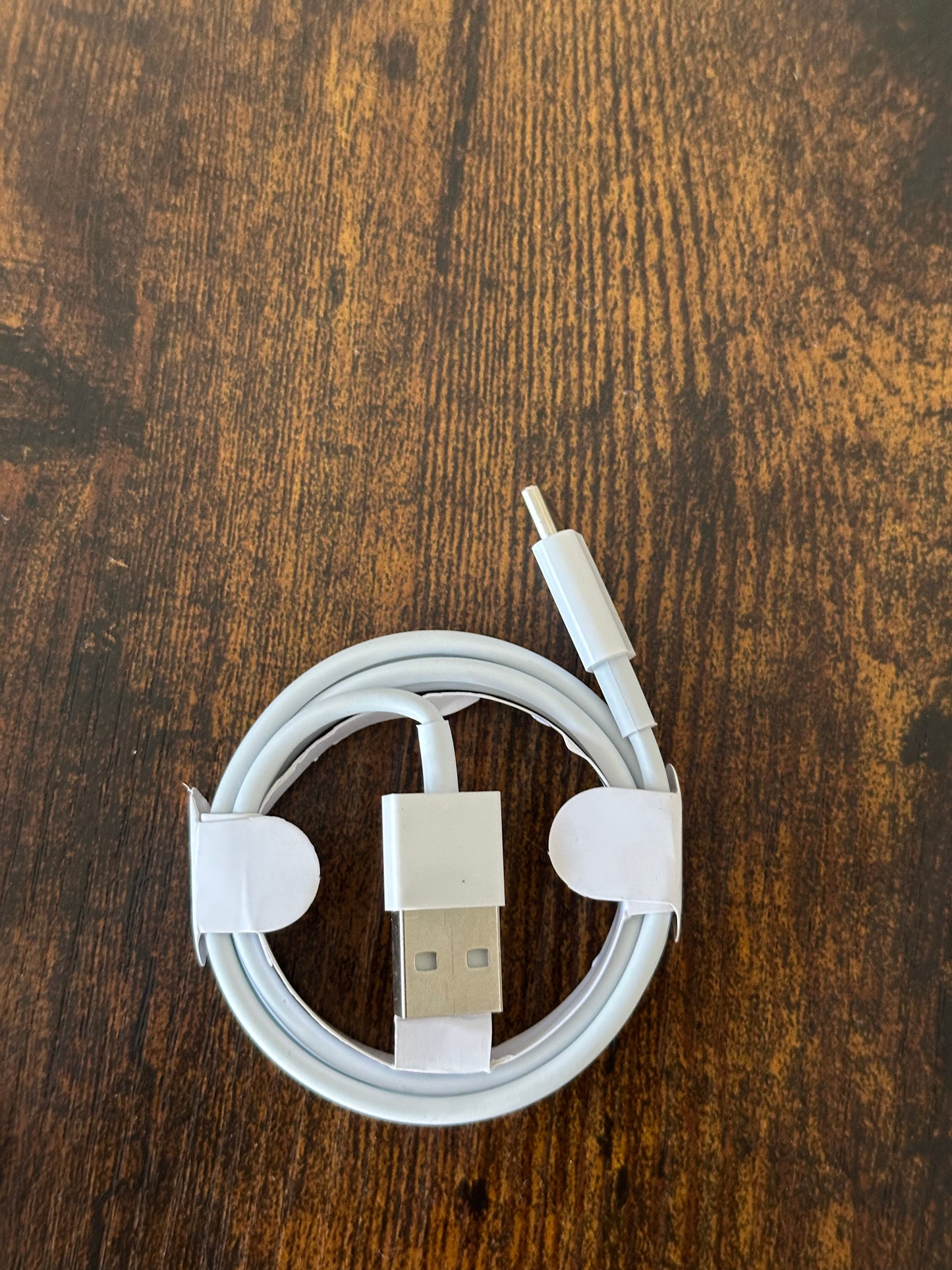 USB-A to USB-C Cable 1m – Fast Charging & Data Sync (USB-C Compatible)